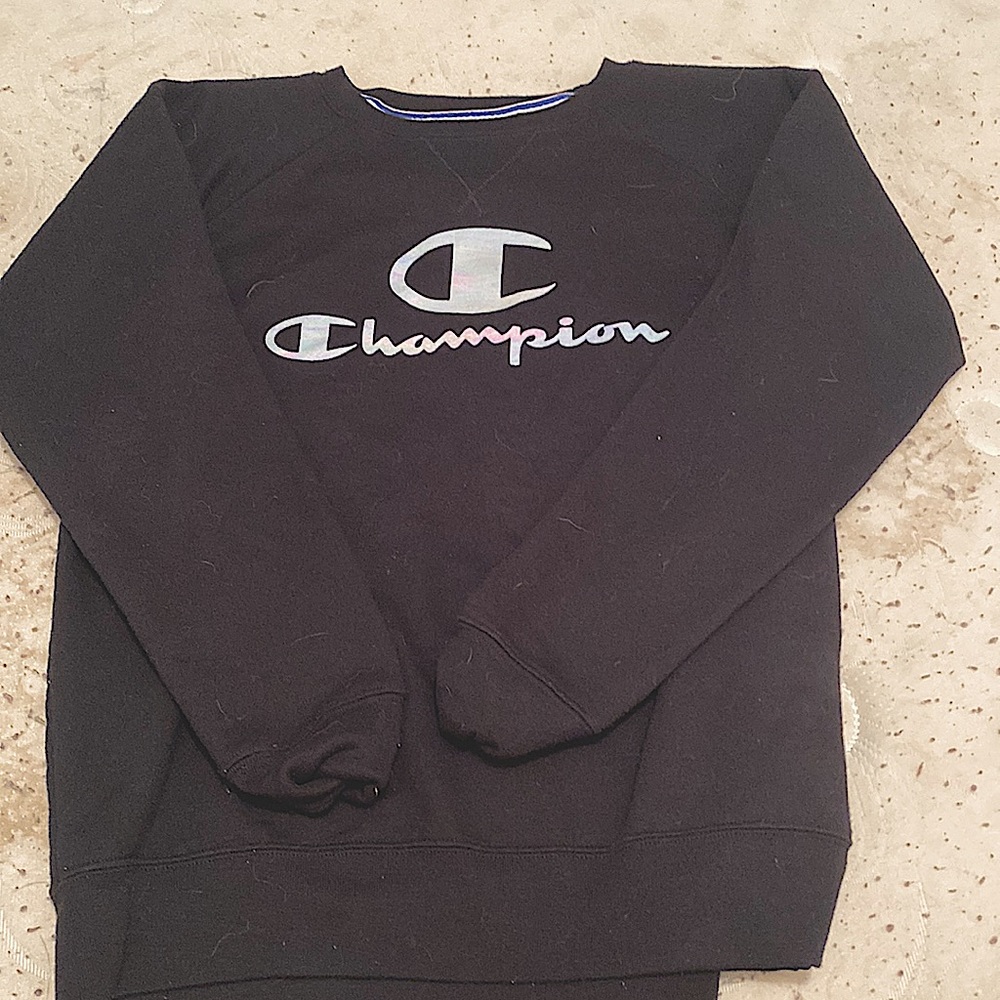 black champion long sleeve shirt
